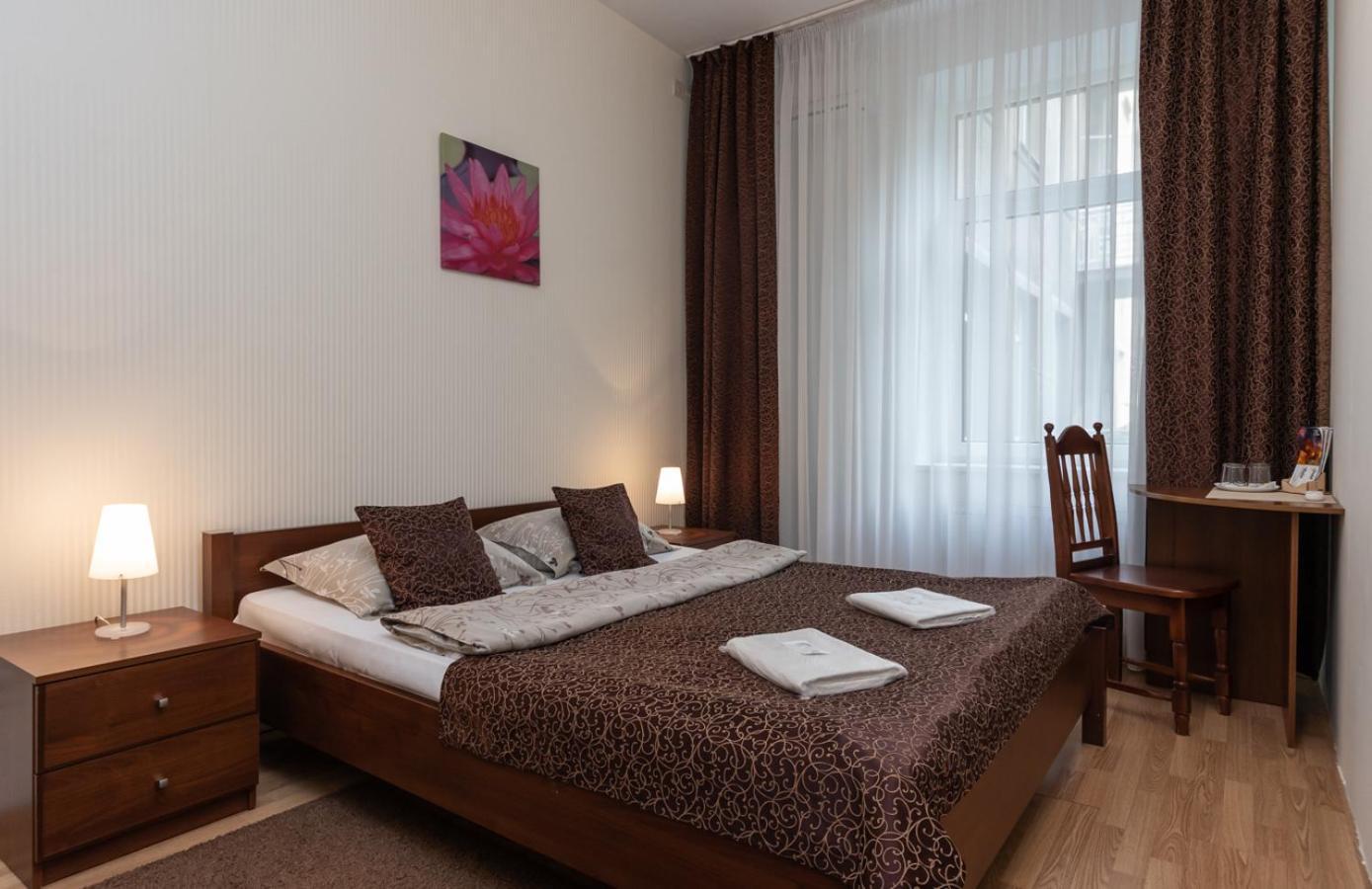 Mini-Hotel Guest Residence Kyiv Exterior photo