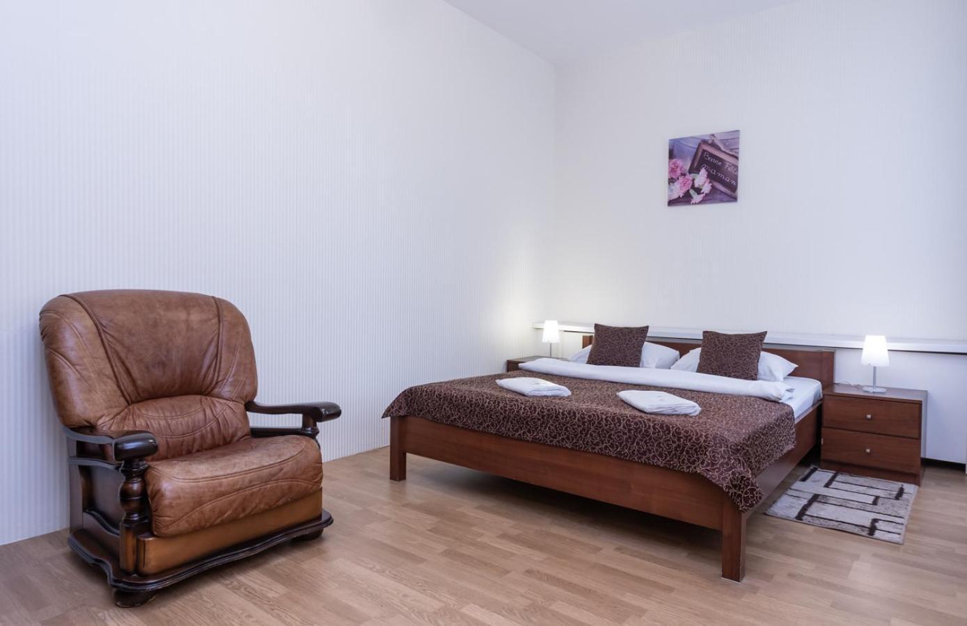 Mini-Hotel Guest Residence Kyiv Exterior photo